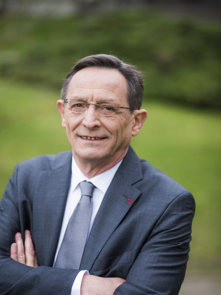 ROBERT HERRMANN ROBERT HERRMANN