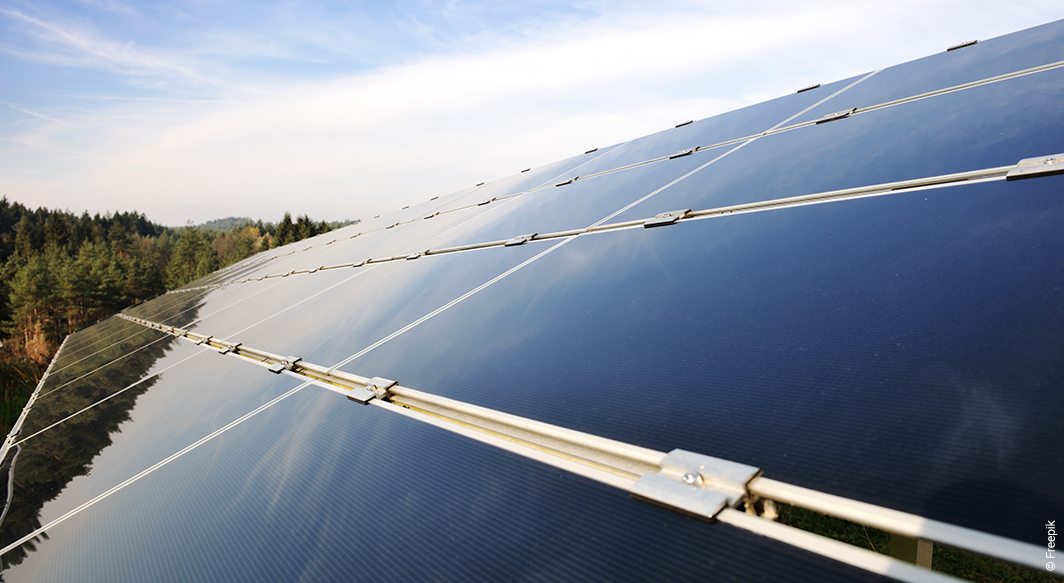 Filière photovoltaïque : examen des échecs passés et levier pour y remédier