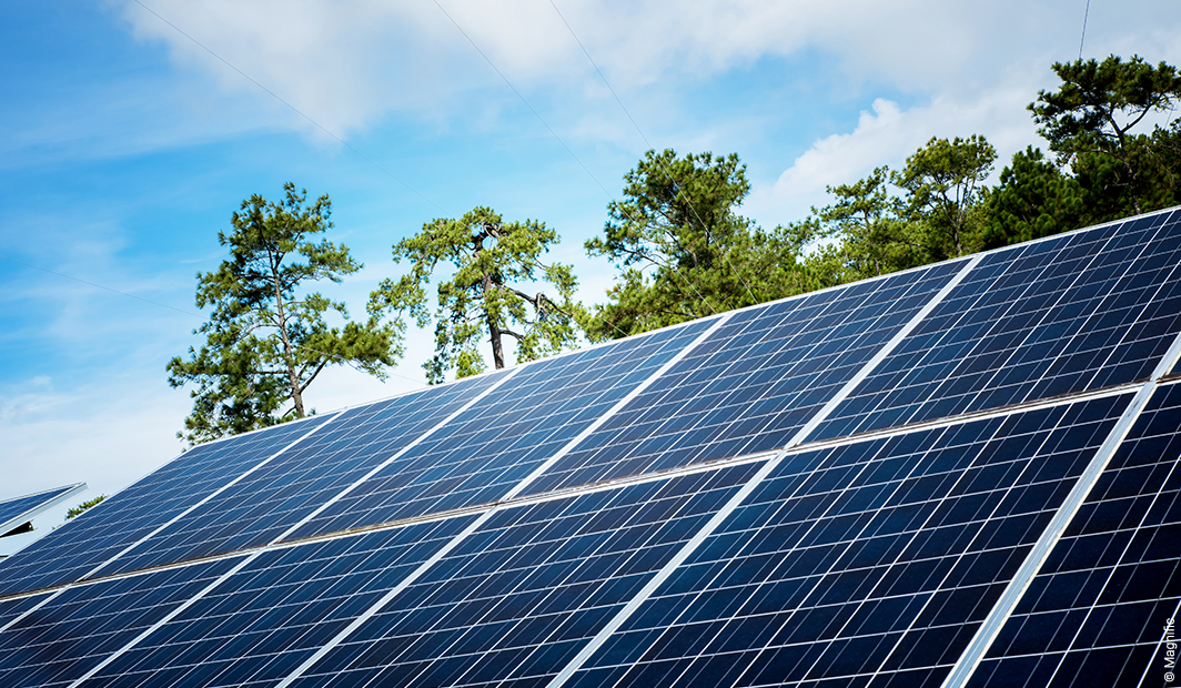 Mérindol au soleil. Une électricité puisée à même le ciel